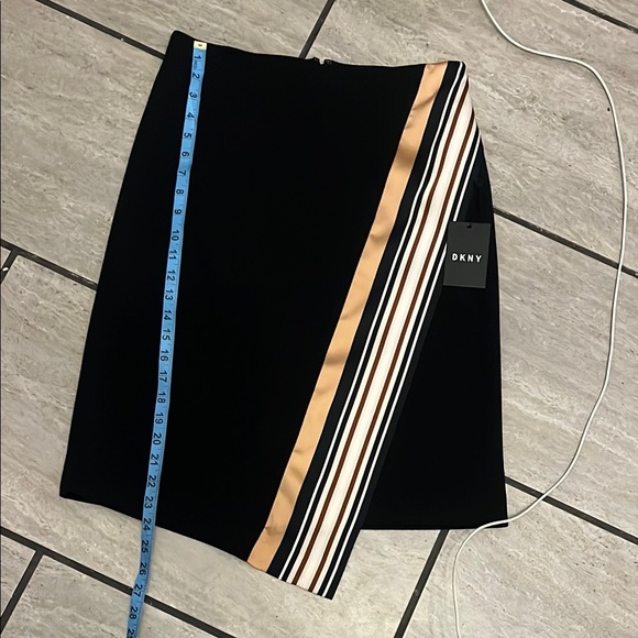 Dkny Dresses & Skirts - DKNY Black Skirt with Striped Accent